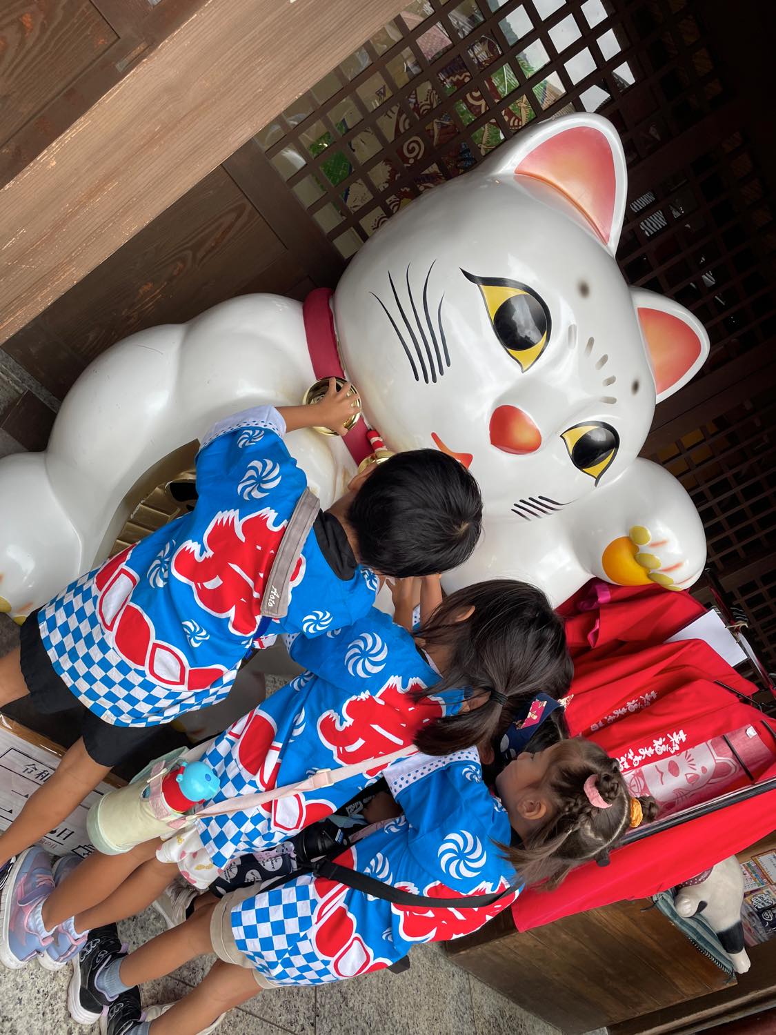 にゃんにゃん(=^x^=)